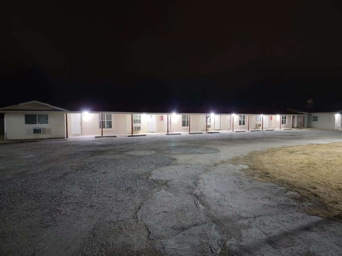 Eddy'S Motel Pleasanton Exterior foto